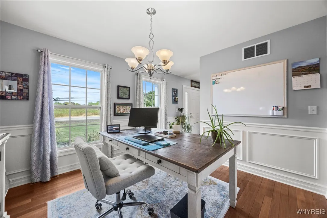 7139 Shawnee Road, Wheatfield, New York 14120, Wheatfield, New York 14120, 4 Bedrooms Bedrooms, 10 Rooms Rooms,2 BathroomsBathrooms,Residential,For Sale,7139 Shawnee Road, Wheatfield, New York 14120,B1632064