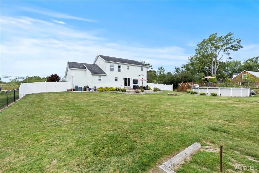 7139 Shawnee Road, Wheatfield, New York 14120, Wheatfield, New York 14120, 4 Bedrooms Bedrooms, 10 Rooms Rooms,2 BathroomsBathrooms,Residential,For Sale,7139 Shawnee Road, Wheatfield, New York 14120,B1632064