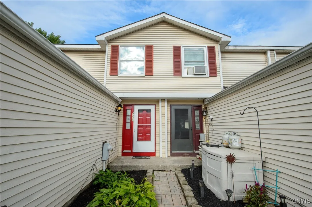 8241 Trevi Lane, Clay, New York 13041, Clay, New York 13041, 2 Bedrooms Bedrooms, 6 Rooms Rooms,1 BathroomBathrooms,Residential,For Sale,8241 Trevi Lane, Clay, New York 13041,S1632031