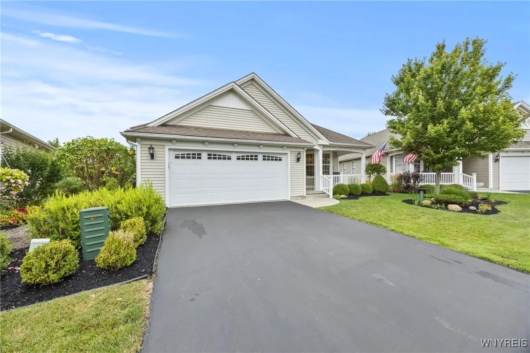 148 Parwood Trail, Cheektowaga, New York 14043, Cheektowaga, New York 14043, 3 Bedrooms Bedrooms, 6 Rooms Rooms,2 BathroomsBathrooms,Residential,For Sale,148 Parwood Trail, Cheektowaga, New York 14043,0,B1632505