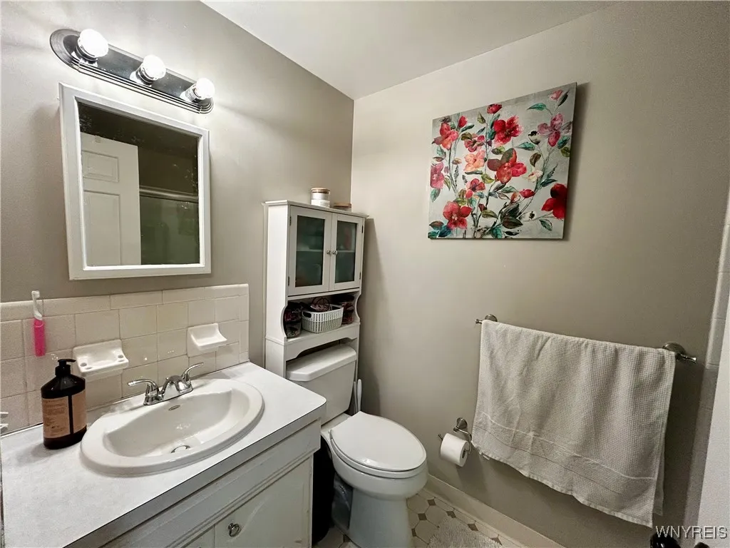 1340 Maple Road 5, Amherst, New York 14221, Amherst, New York 14221, 2 Bedrooms Bedrooms, 5 Rooms Rooms,1 BathroomBathrooms,Residential,For Sale,1340 Maple Road 5, Amherst, New York 14221,B1633026