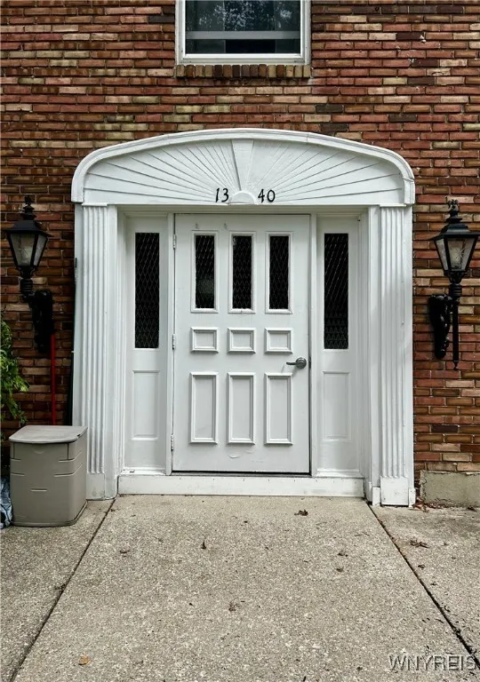 1340 Maple Road 5, Amherst, New York 14221, Amherst, New York 14221, 2 Bedrooms Bedrooms, 5 Rooms Rooms,1 BathroomBathrooms,Residential,For Sale,1340 Maple Road 5, Amherst, New York 14221,B1633026