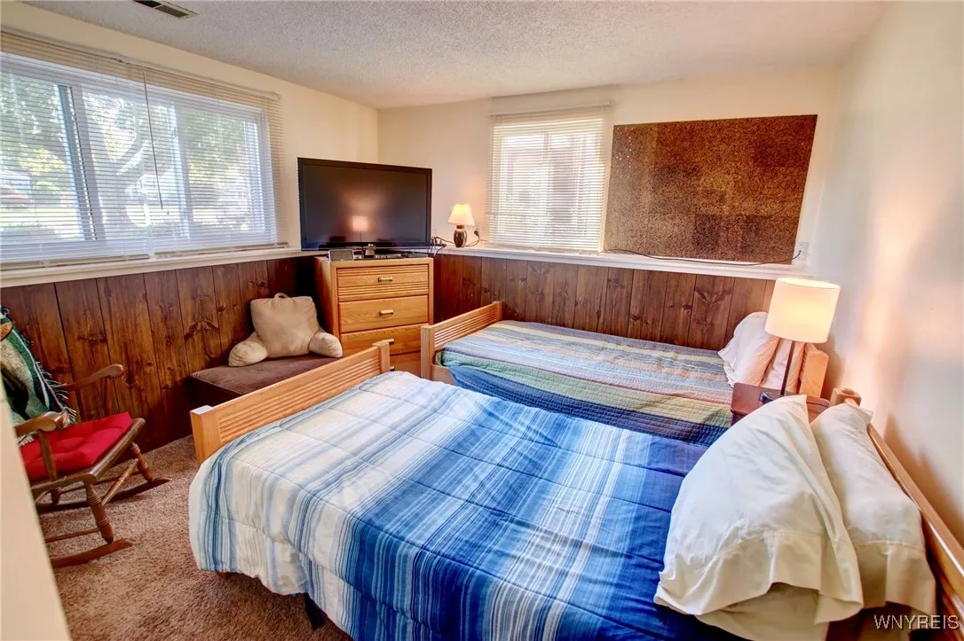 4015 Towers Place, Hamburg, New York 14075, Hamburg, New York 14075, 4 Bedrooms Bedrooms, 9 Rooms Rooms,2 BathroomsBathrooms,Residential,For Sale,4015 Towers Place, Hamburg, New York 14075,B1633134