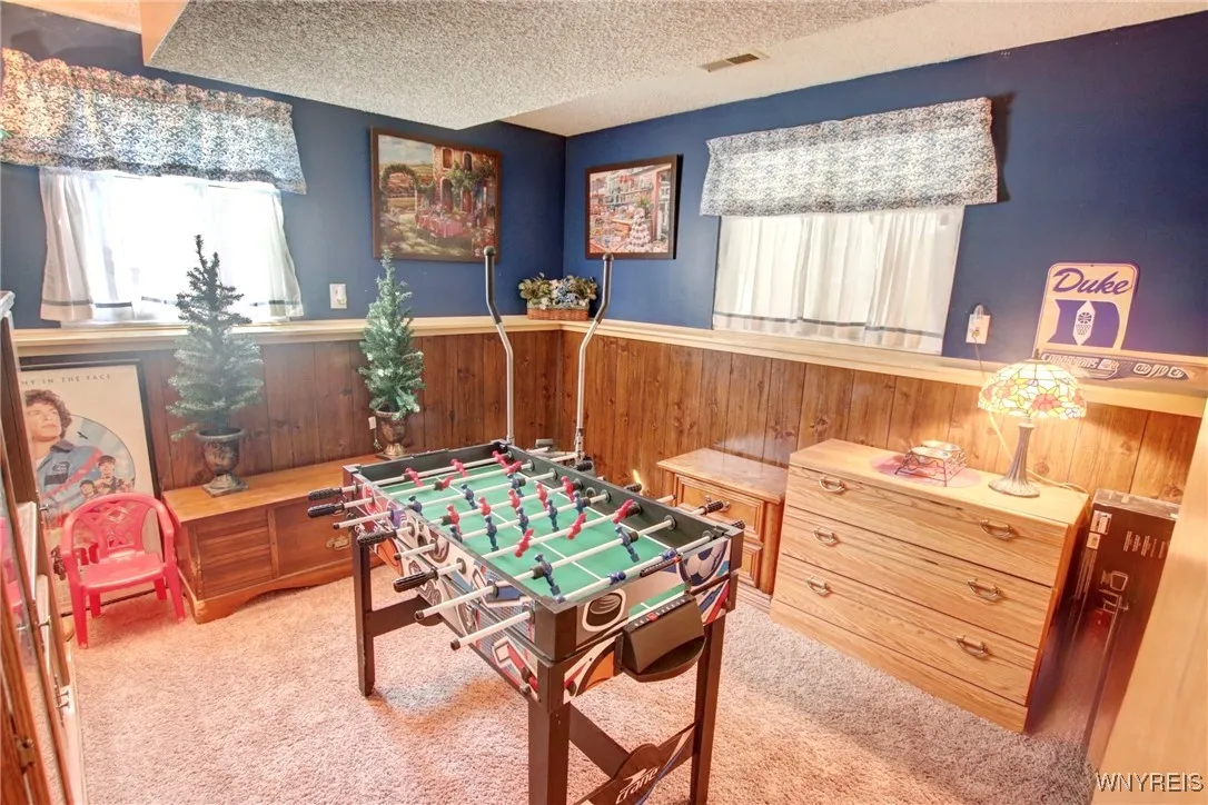 4015 Towers Place, Hamburg, New York 14075, Hamburg, New York 14075, 4 Bedrooms Bedrooms, 9 Rooms Rooms,2 BathroomsBathrooms,Residential,For Sale,4015 Towers Place, Hamburg, New York 14075,B1633134