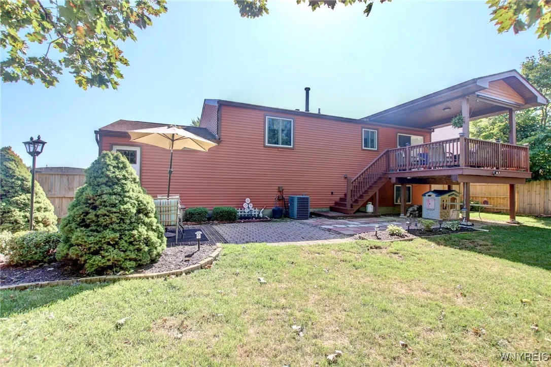 4015 Towers Place, Hamburg, New York 14075, Hamburg, New York 14075, 4 Bedrooms Bedrooms, 9 Rooms Rooms,2 BathroomsBathrooms,Residential,For Sale,4015 Towers Place, Hamburg, New York 14075,B1633134