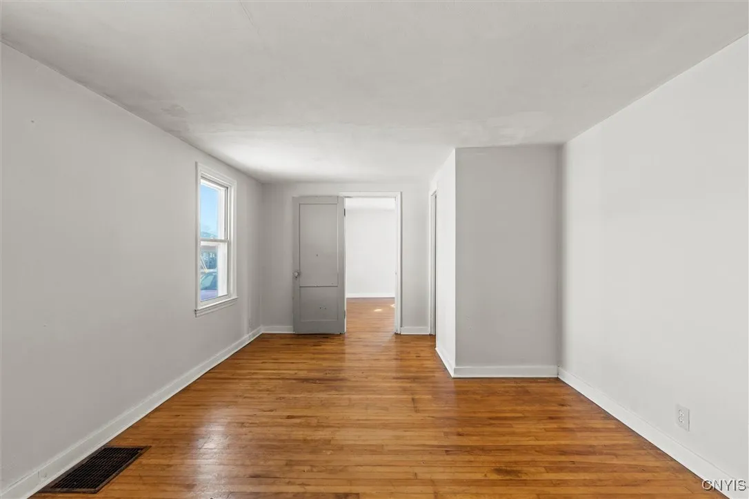 901 Kinne Street, Onondaga, New York 13057, Onondaga, New York 13057, 3 Bedrooms Bedrooms, 7 Rooms Rooms,1 BathroomBathrooms,Residential,For Sale,901 Kinne Street, Onondaga, New York 13057,S1633061