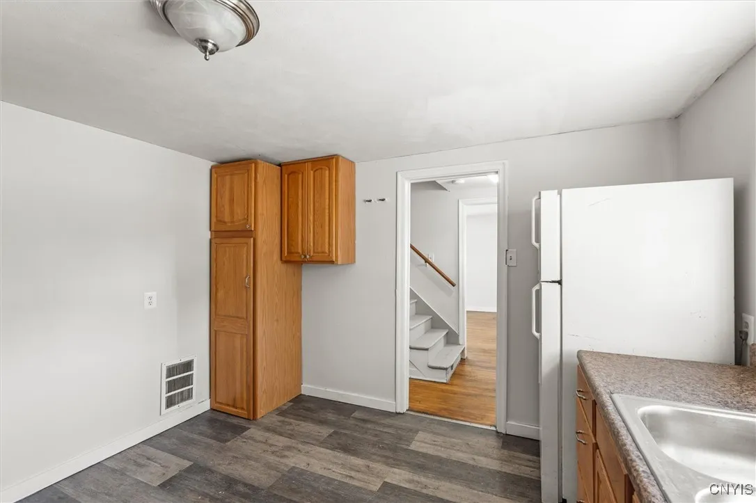 901 Kinne Street, Onondaga, New York 13057, Onondaga, New York 13057, 3 Bedrooms Bedrooms, 7 Rooms Rooms,1 BathroomBathrooms,Residential,For Sale,901 Kinne Street, Onondaga, New York 13057,S1633061
