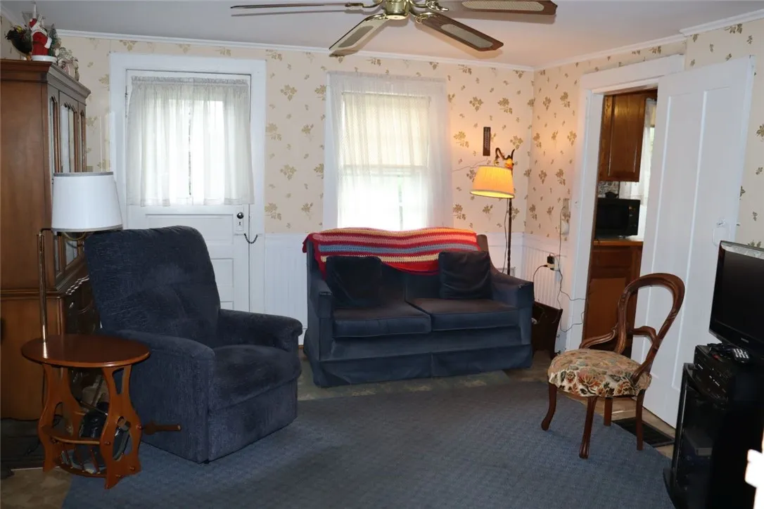 380 North Greece Road, Greece, New York 14468, Greece, New York 14468, 3 Bedrooms Bedrooms, 7 Rooms Rooms,1 BathroomBathrooms,Residential,For Sale,380 North Greece Road, Greece, New York 14468,R1632652