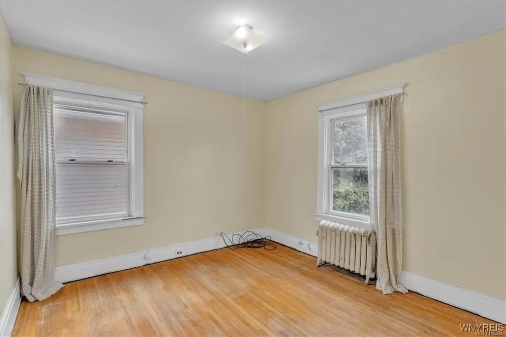 228 Highgate Avenue, Buffalo, New York 14215, Buffalo, New York 14215, 4 Bedrooms Bedrooms, 7 Rooms Rooms,2 BathroomsBathrooms,Residential Lease,For Rent,228 Highgate Avenue, Buffalo, New York 14215,B1632431