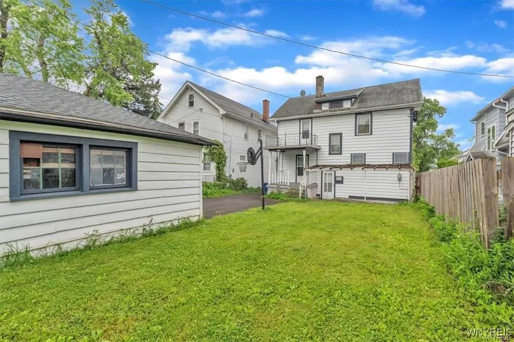228 Highgate Avenue, Buffalo, New York 14215, Buffalo, New York 14215, 4 Bedrooms Bedrooms, 7 Rooms Rooms,2 BathroomsBathrooms,Residential Lease,For Rent,228 Highgate Avenue, Buffalo, New York 14215,B1632431