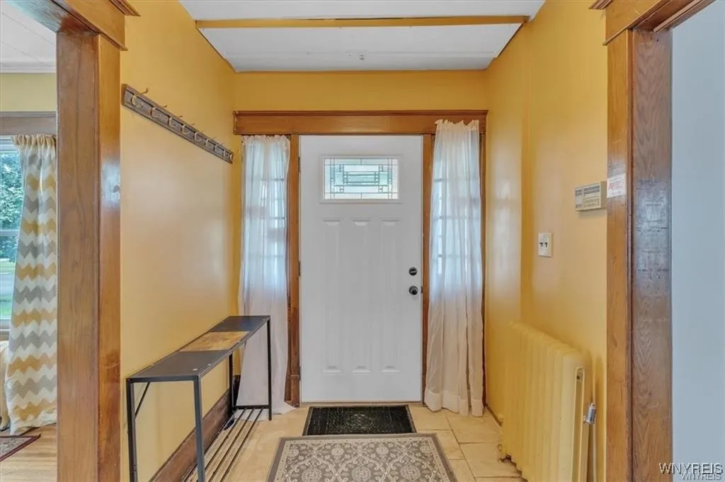 228 Highgate Avenue, Buffalo, New York 14215, Buffalo, New York 14215, 4 Bedrooms Bedrooms, 7 Rooms Rooms,2 BathroomsBathrooms,Residential Lease,For Rent,228 Highgate Avenue, Buffalo, New York 14215,B1632431