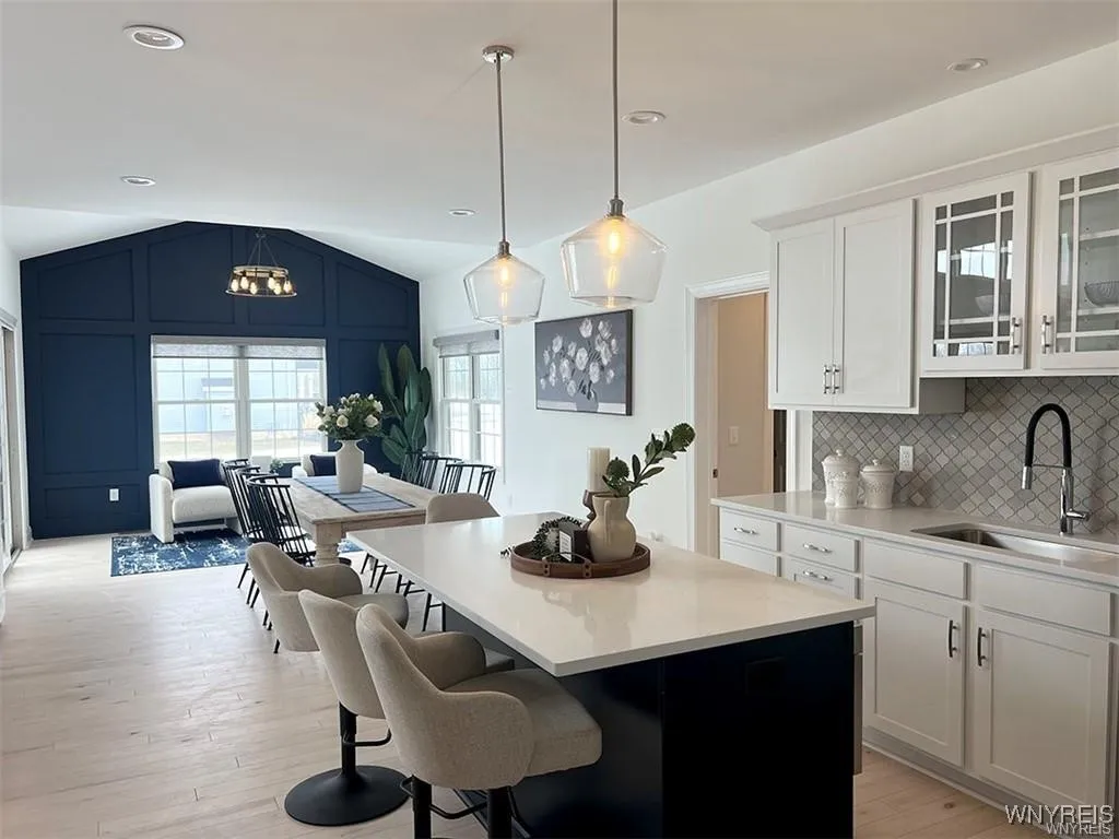 6401 Ward, Wheatfield, New York 14132, Wheatfield, New York 14132, 3 Bedrooms Bedrooms, 8 Rooms Rooms,2 BathroomsBathrooms,Residential,For Sale,6401 Ward, Wheatfield, New York 14132,B1633163