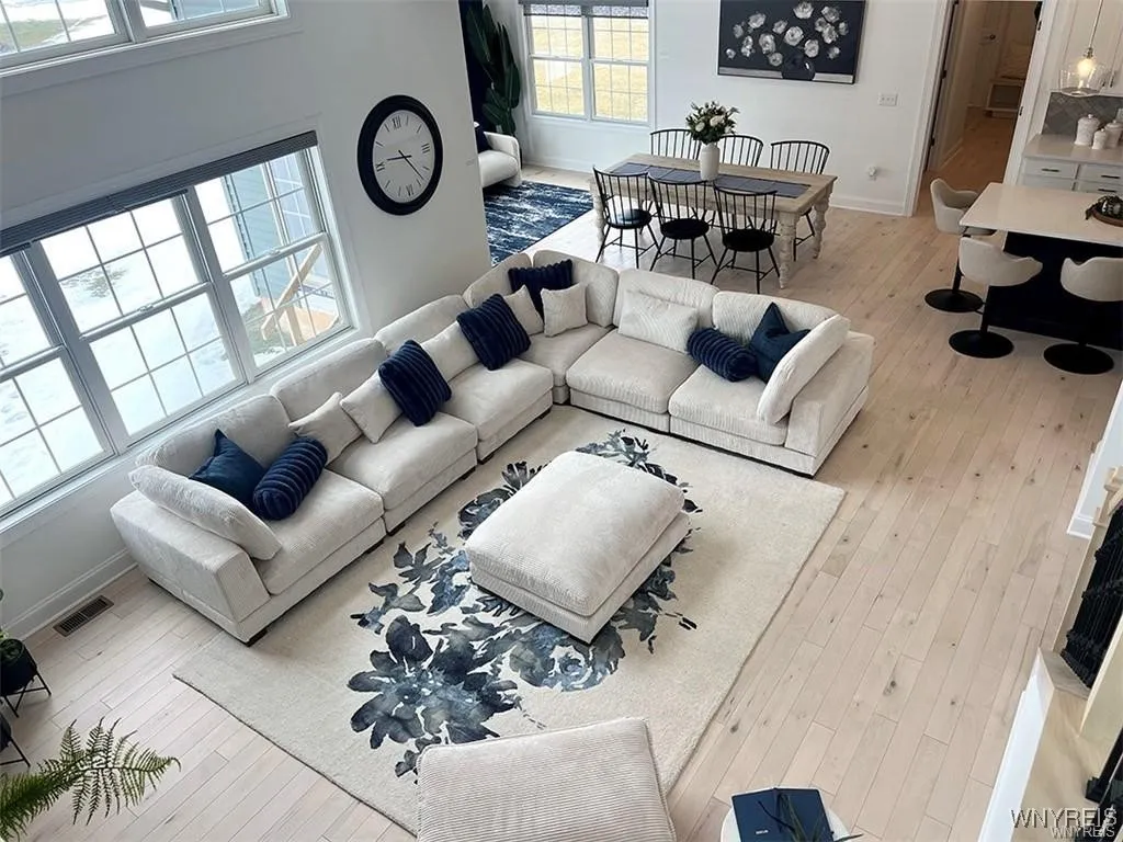 6401 Ward, Wheatfield, New York 14132, Wheatfield, New York 14132, 3 Bedrooms Bedrooms, 8 Rooms Rooms,2 BathroomsBathrooms,Residential,For Sale,6401 Ward, Wheatfield, New York 14132,B1633163