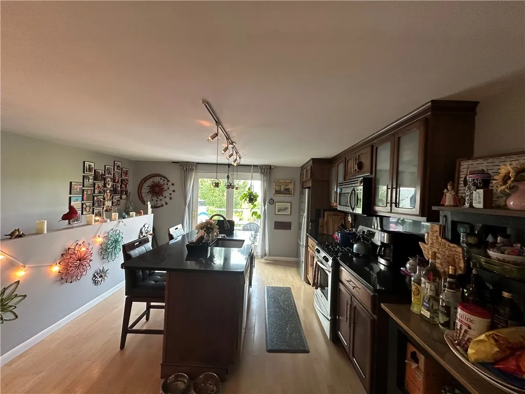 385 Sunset Drive, Corning City, New York 14830, Corning City, New York 14830, 3 Bedrooms Bedrooms, 7 Rooms Rooms,1 BathroomBathrooms,Residential,For Sale,385 Sunset Drive, Corning City, New York 14830,R1633188