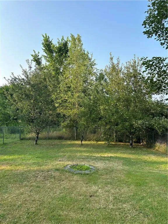 385 Sunset Drive, Corning City, New York 14830, Corning City, New York 14830, 3 Bedrooms Bedrooms, 7 Rooms Rooms,1 BathroomBathrooms,Residential,For Sale,385 Sunset Drive, Corning City, New York 14830,R1633188