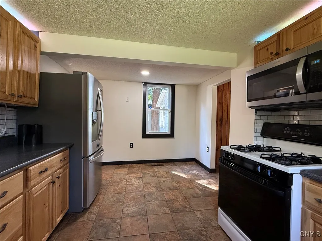 123 West Myers Road, Minetto, New York 13126, Minetto, New York 13126, 5 Bedrooms Bedrooms, 14 Rooms Rooms,2 BathroomsBathrooms,Residential,For Sale,123 West Myers Road, Minetto, New York 13126,S1633013
