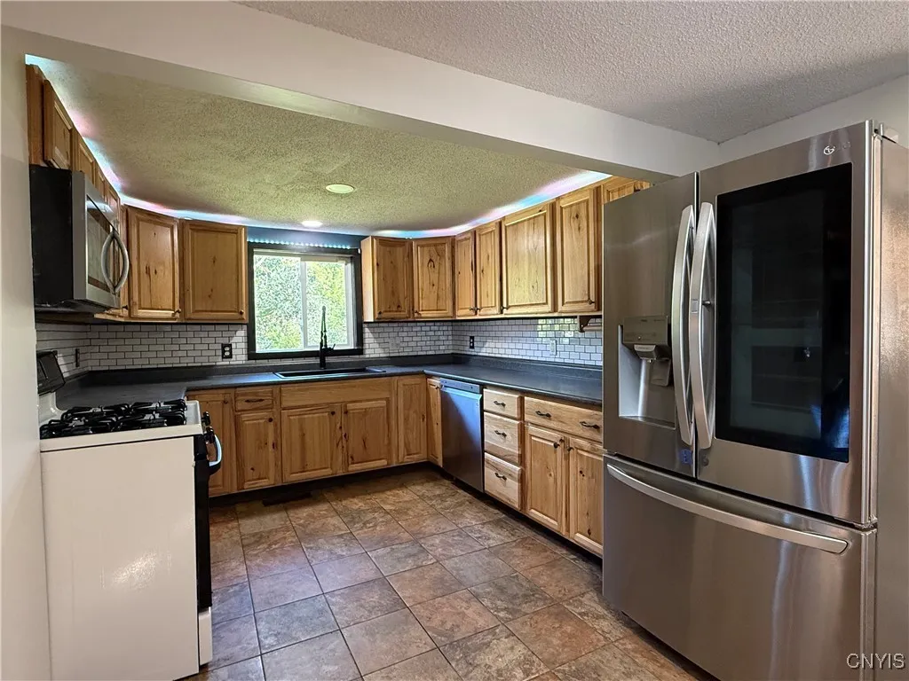 123 West Myers Road, Minetto, New York 13126, Minetto, New York 13126, 5 Bedrooms Bedrooms, 14 Rooms Rooms,2 BathroomsBathrooms,Residential,For Sale,123 West Myers Road, Minetto, New York 13126,S1633013