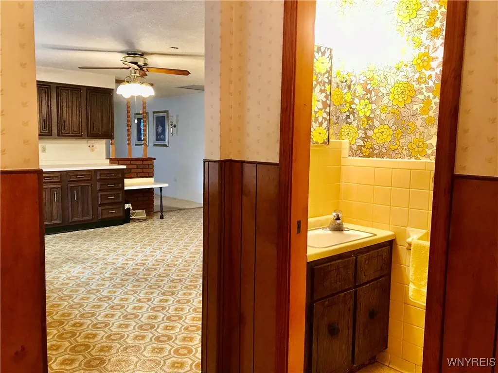 5936 Dover Road, Hamburg, New York 14085, Hamburg, New York 14085, 3 Bedrooms Bedrooms, 6 Rooms Rooms,1 BathroomBathrooms,Residential,For Sale,5936 Dover Road, Hamburg, New York 14085,B1632757