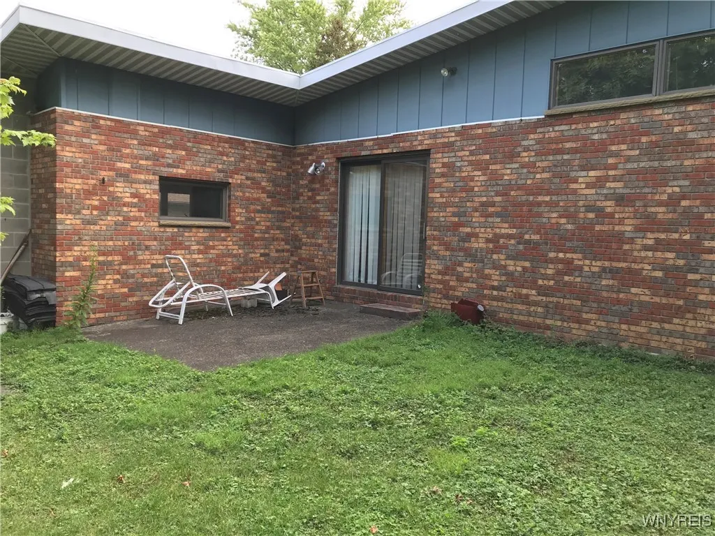 5936 Dover Road, Hamburg, New York 14085, Hamburg, New York 14085, 3 Bedrooms Bedrooms, 6 Rooms Rooms,1 BathroomBathrooms,Residential,For Sale,5936 Dover Road, Hamburg, New York 14085,B1632757