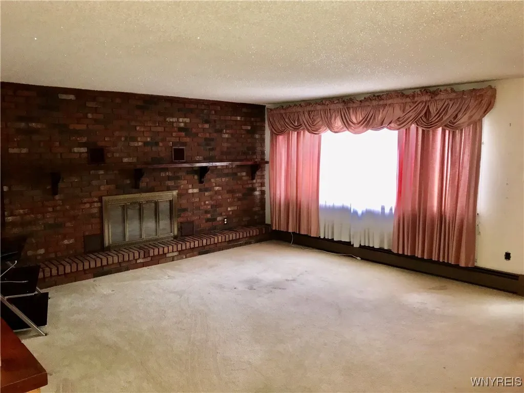 5936 Dover Road, Hamburg, New York 14085, Hamburg, New York 14085, 3 Bedrooms Bedrooms, 6 Rooms Rooms,1 BathroomBathrooms,Residential,For Sale,5936 Dover Road, Hamburg, New York 14085,B1632757