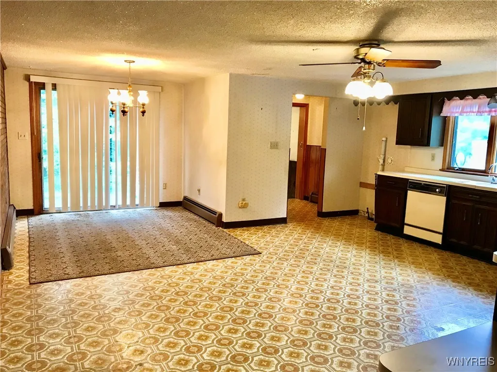 5936 Dover Road, Hamburg, New York 14085, Hamburg, New York 14085, 3 Bedrooms Bedrooms, 6 Rooms Rooms,1 BathroomBathrooms,Residential,For Sale,5936 Dover Road, Hamburg, New York 14085,B1632757