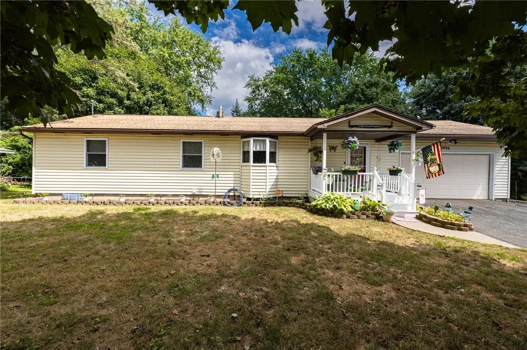 2026 Maple Ave Avenue, Palmyra, New York 14522, Palmyra, New York 14522, 3 Bedrooms Bedrooms, 7 Rooms Rooms,2 BathroomsBathrooms,Residential,For Sale,2026 Maple Ave Avenue, Palmyra, New York 14522,R1632981