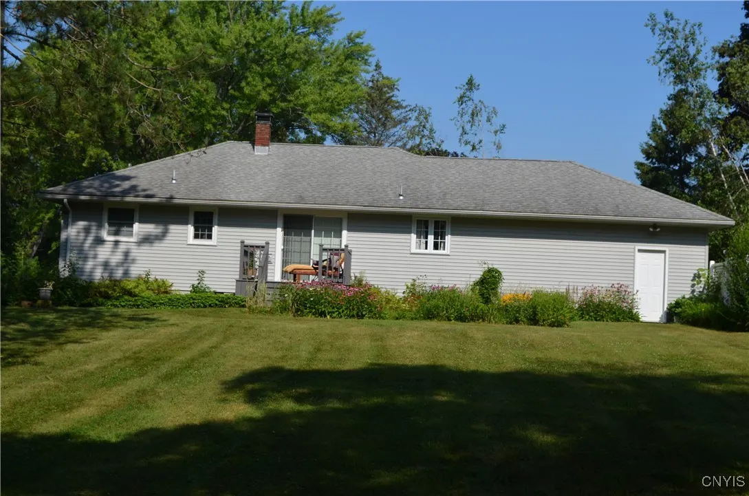 5414 Prescott, Deerfield, New York 13502, Deerfield, New York 13502, 3 Bedrooms Bedrooms, 7 Rooms Rooms,1 BathroomBathrooms,Residential,For Sale,5414 Prescott, Deerfield, New York 13502,S1627238
