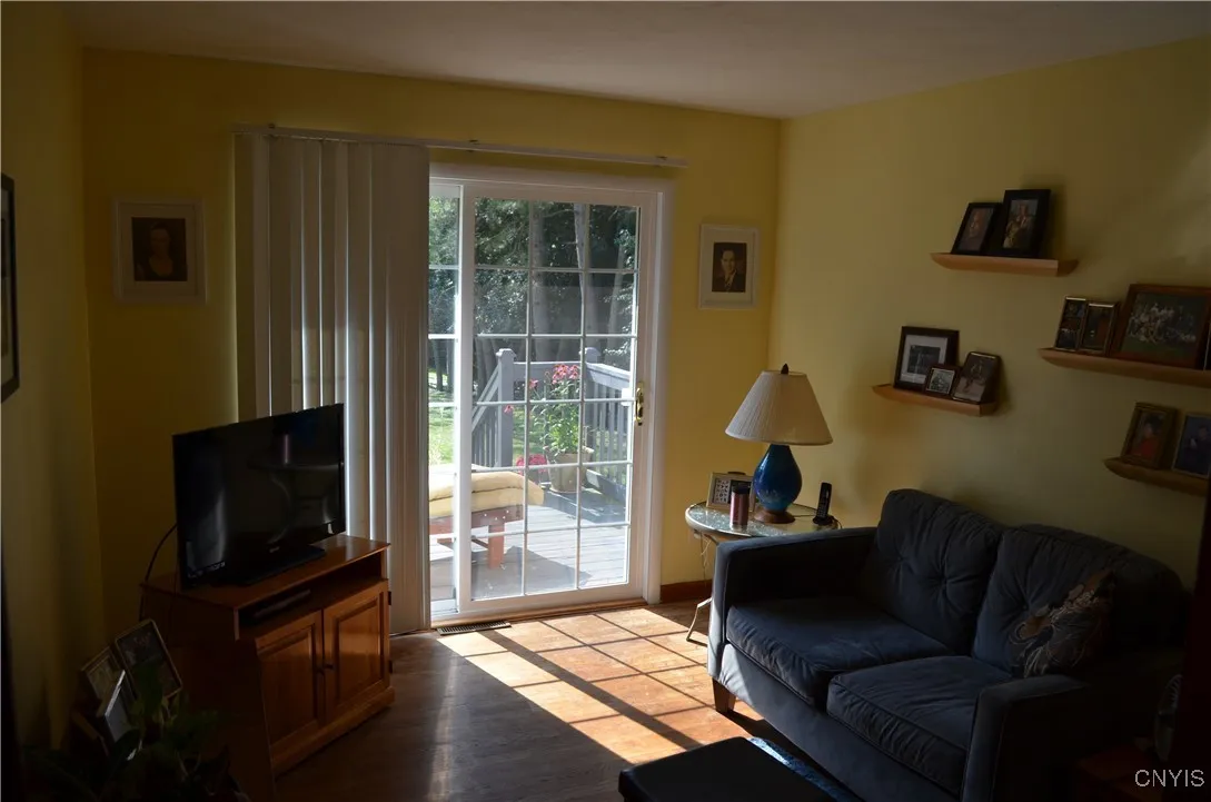 5414 Prescott, Deerfield, New York 13502, Deerfield, New York 13502, 3 Bedrooms Bedrooms, 7 Rooms Rooms,1 BathroomBathrooms,Residential,For Sale,5414 Prescott, Deerfield, New York 13502,S1627238