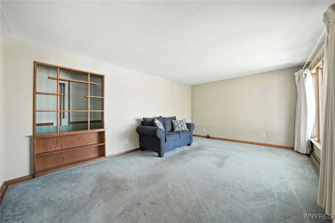 98 6th Ave, Lancaster, New York 14086, Lancaster, New York 14086, 3 Bedrooms Bedrooms, 5 Rooms Rooms,1 BathroomBathrooms,Residential,For Sale,98 6th Ave, Lancaster, New York 14086,B1632844