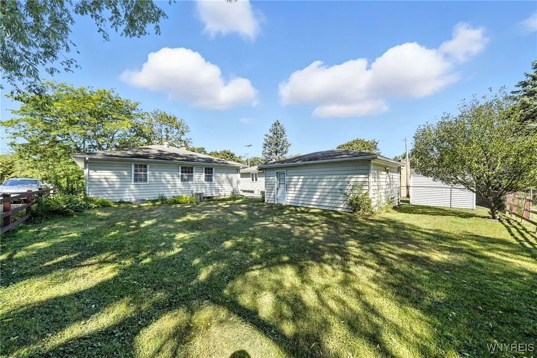 98 6th Ave, Lancaster, New York 14086, Lancaster, New York 14086, 3 Bedrooms Bedrooms, 5 Rooms Rooms,1 BathroomBathrooms,Residential,For Sale,98 6th Ave, Lancaster, New York 14086,B1632844
