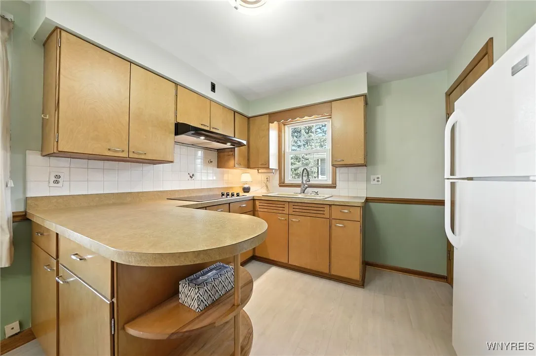 98 6th Ave, Lancaster, New York 14086, Lancaster, New York 14086, 3 Bedrooms Bedrooms, 5 Rooms Rooms,1 BathroomBathrooms,Residential,For Sale,98 6th Ave, Lancaster, New York 14086,B1632844
