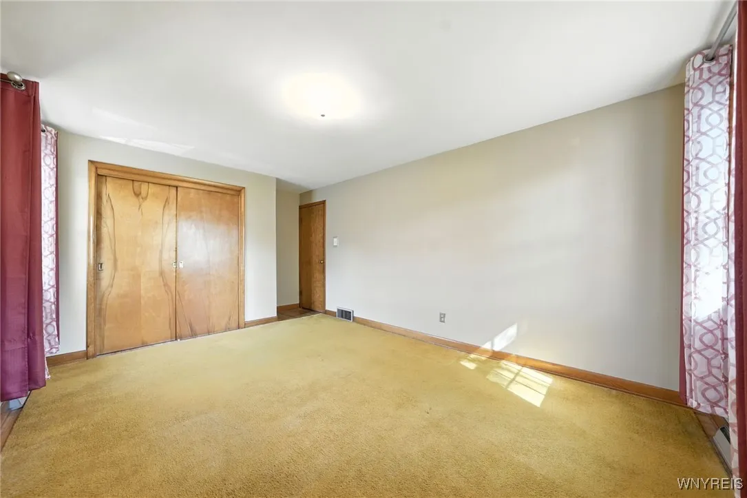 98 6th Ave, Lancaster, New York 14086, Lancaster, New York 14086, 3 Bedrooms Bedrooms, 5 Rooms Rooms,1 BathroomBathrooms,Residential,For Sale,98 6th Ave, Lancaster, New York 14086,B1632844