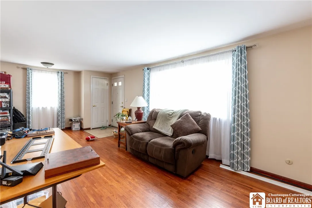 187 Sprucewood Drive 2, Cheektowaga, New York 1422, Cheektowaga, New York 14227, 6 Bedrooms Bedrooms, ,2 BathroomsBathrooms,Residential,For Sale,187 Sprucewood Drive 2, Cheektowaga, New York 1422,R1631602