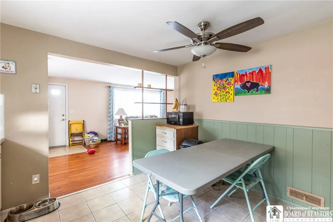 187 Sprucewood Drive 2, Cheektowaga, New York 1422, Cheektowaga, New York 14227, 6 Bedrooms Bedrooms, ,2 BathroomsBathrooms,Residential,For Sale,187 Sprucewood Drive 2, Cheektowaga, New York 1422,R1631602