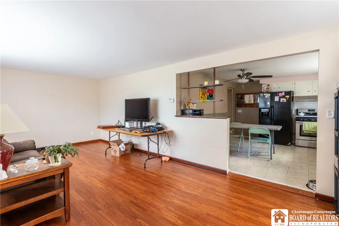 187 Sprucewood Drive 2, Cheektowaga, New York 1422, Cheektowaga, New York 14227, 6 Bedrooms Bedrooms, ,2 BathroomsBathrooms,Residential,For Sale,187 Sprucewood Drive 2, Cheektowaga, New York 1422,R1631602