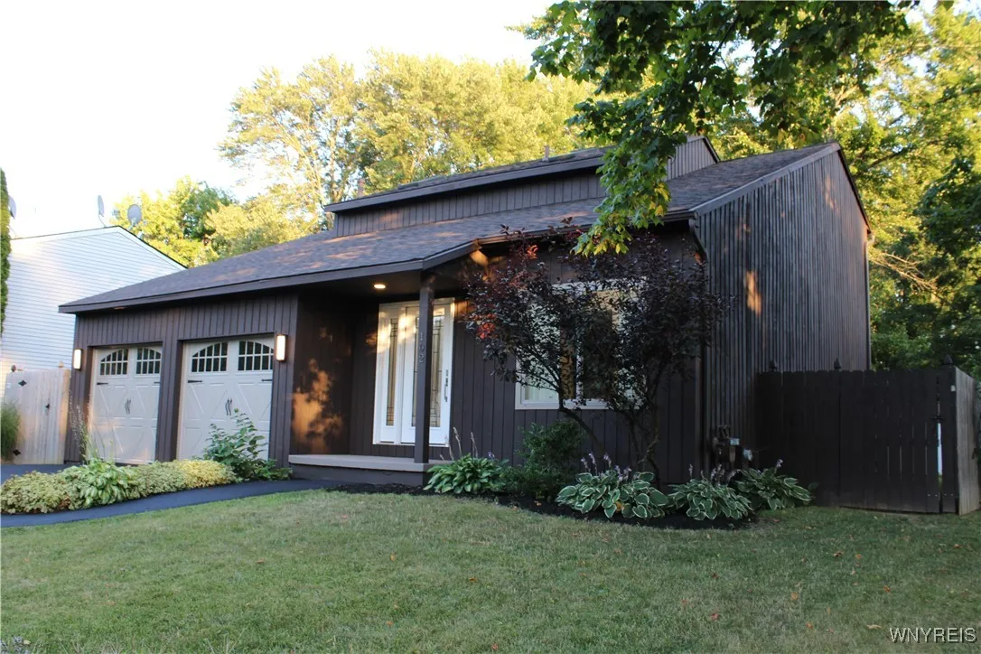 102 Aspenwood Circle, Cicero, New York 13212, Cicero, New York 13212, 3 Bedrooms Bedrooms, 7 Rooms Rooms,1 BathroomBathrooms,Residential,For Sale,102 Aspenwood Circle, Cicero, New York 13212,B1632963