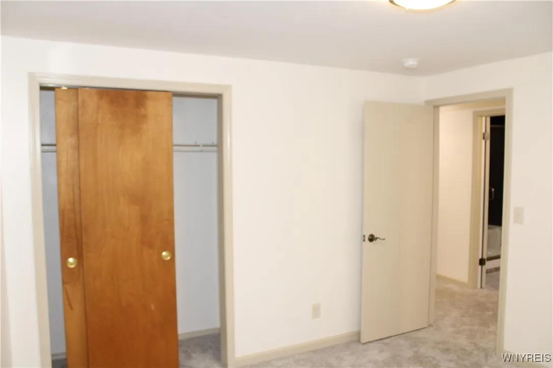 102 Aspenwood Circle, Cicero, New York 13212, Cicero, New York 13212, 3 Bedrooms Bedrooms, 7 Rooms Rooms,1 BathroomBathrooms,Residential,For Sale,102 Aspenwood Circle, Cicero, New York 13212,B1632963