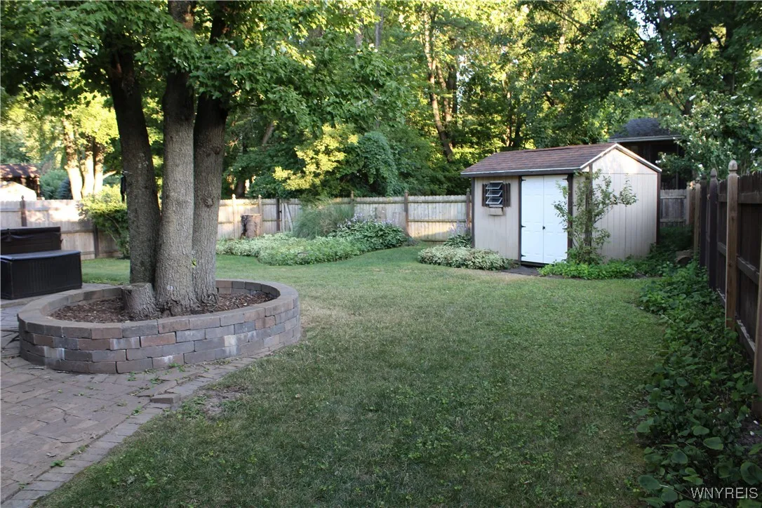 102 Aspenwood Circle, Cicero, New York 13212, Cicero, New York 13212, 3 Bedrooms Bedrooms, 7 Rooms Rooms,1 BathroomBathrooms,Residential,For Sale,102 Aspenwood Circle, Cicero, New York 13212,B1632963