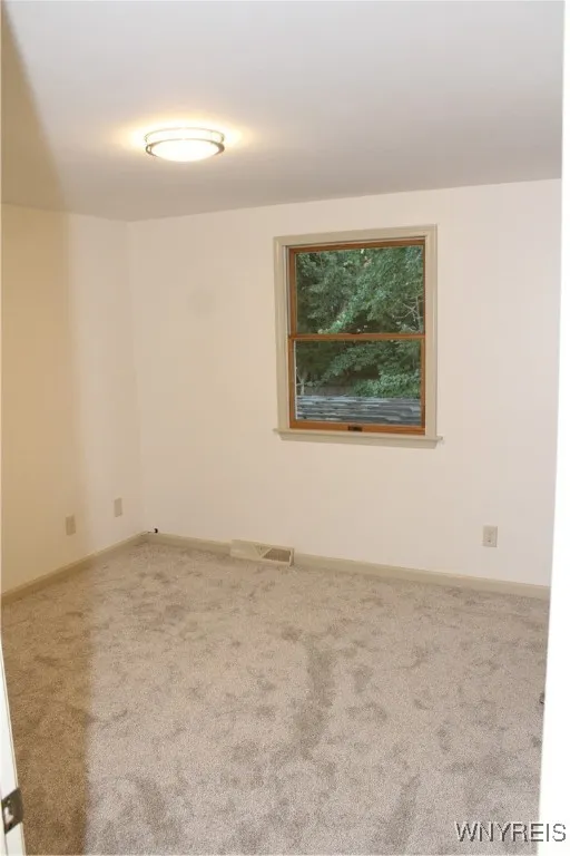 102 Aspenwood Circle, Cicero, New York 13212, Cicero, New York 13212, 3 Bedrooms Bedrooms, 7 Rooms Rooms,1 BathroomBathrooms,Residential,For Sale,102 Aspenwood Circle, Cicero, New York 13212,B1632963