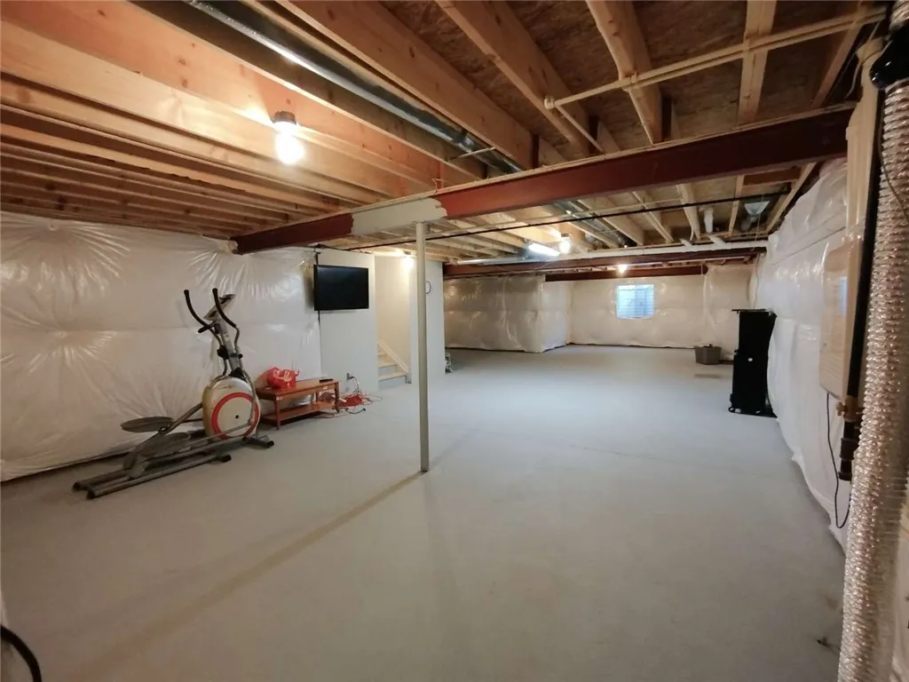 708 Hillspring, Webster, New York 14580, Webster, New York 14580, 4 Bedrooms Bedrooms, 12 Rooms Rooms,2 BathroomsBathrooms,Residential,For Sale,708 Hillspring, Webster, New York 14580,R1633208