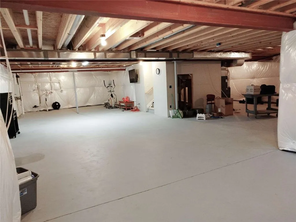 708 Hillspring, Webster, New York 14580, Webster, New York 14580, 4 Bedrooms Bedrooms, 12 Rooms Rooms,2 BathroomsBathrooms,Residential,For Sale,708 Hillspring, Webster, New York 14580,R1633208