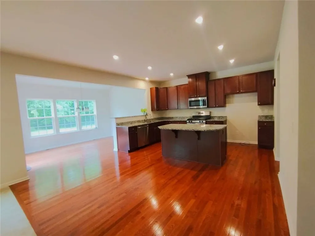708 Hillspring, Webster, New York 14580, Webster, New York 14580, 4 Bedrooms Bedrooms, 12 Rooms Rooms,2 BathroomsBathrooms,Residential,For Sale,708 Hillspring, Webster, New York 14580,R1633208