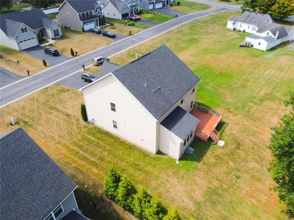 708 Hillspring, Webster, New York 14580, Webster, New York 14580, 4 Bedrooms Bedrooms, 12 Rooms Rooms,2 BathroomsBathrooms,Residential,For Sale,708 Hillspring, Webster, New York 14580,R1633208