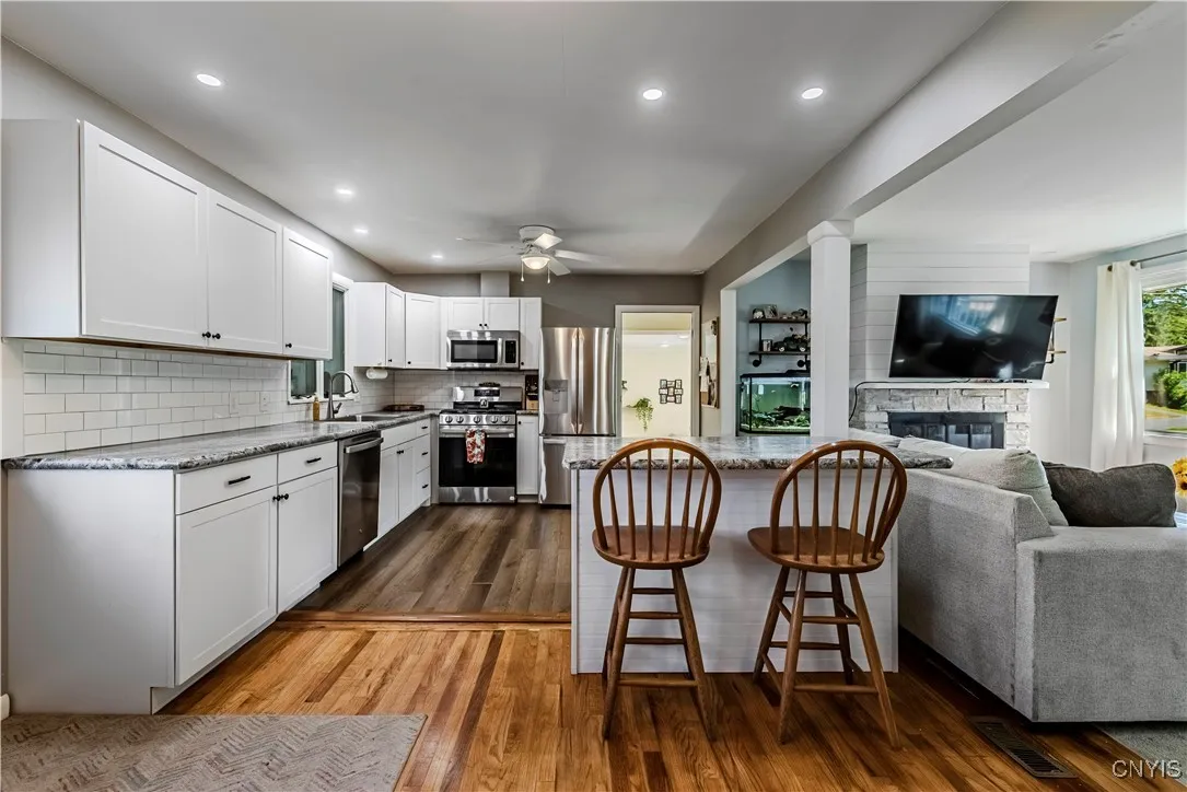 131 Fairway Drive, New Hartford, New York 13413, New Hartford, New York 13413, 3 Bedrooms Bedrooms, 8 Rooms Rooms,2 BathroomsBathrooms,Residential,For Sale,131 Fairway Drive, New Hartford, New York 13413,S1632057