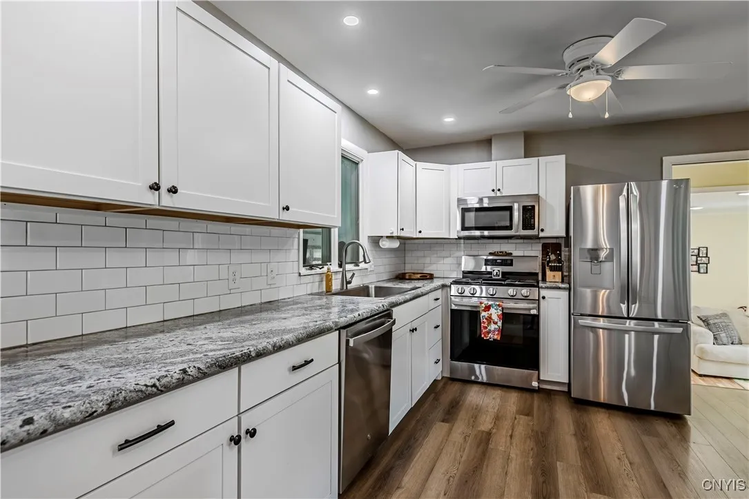 131 Fairway Drive, New Hartford, New York 13413, New Hartford, New York 13413, 3 Bedrooms Bedrooms, 8 Rooms Rooms,2 BathroomsBathrooms,Residential,For Sale,131 Fairway Drive, New Hartford, New York 13413,S1632057