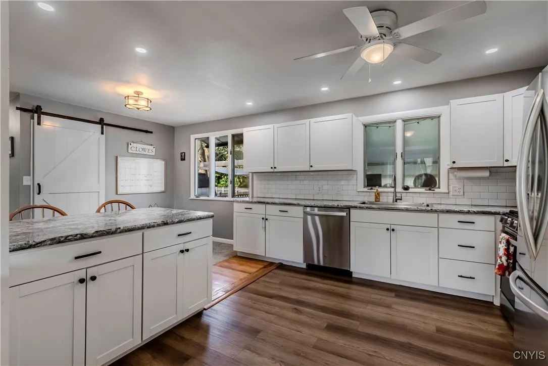 131 Fairway Drive, New Hartford, New York 13413, New Hartford, New York 13413, 3 Bedrooms Bedrooms, 8 Rooms Rooms,2 BathroomsBathrooms,Residential,For Sale,131 Fairway Drive, New Hartford, New York 13413,S1632057