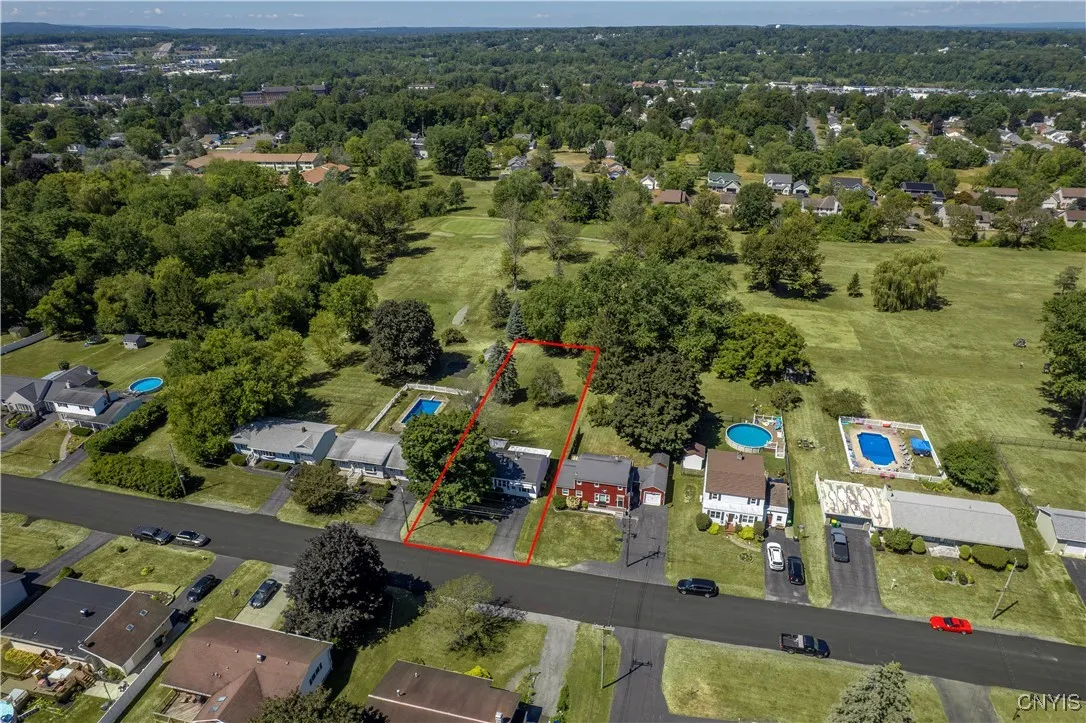 131 Fairway Drive, New Hartford, New York 13413, New Hartford, New York 13413, 3 Bedrooms Bedrooms, 8 Rooms Rooms,2 BathroomsBathrooms,Residential,For Sale,131 Fairway Drive, New Hartford, New York 13413,S1632057