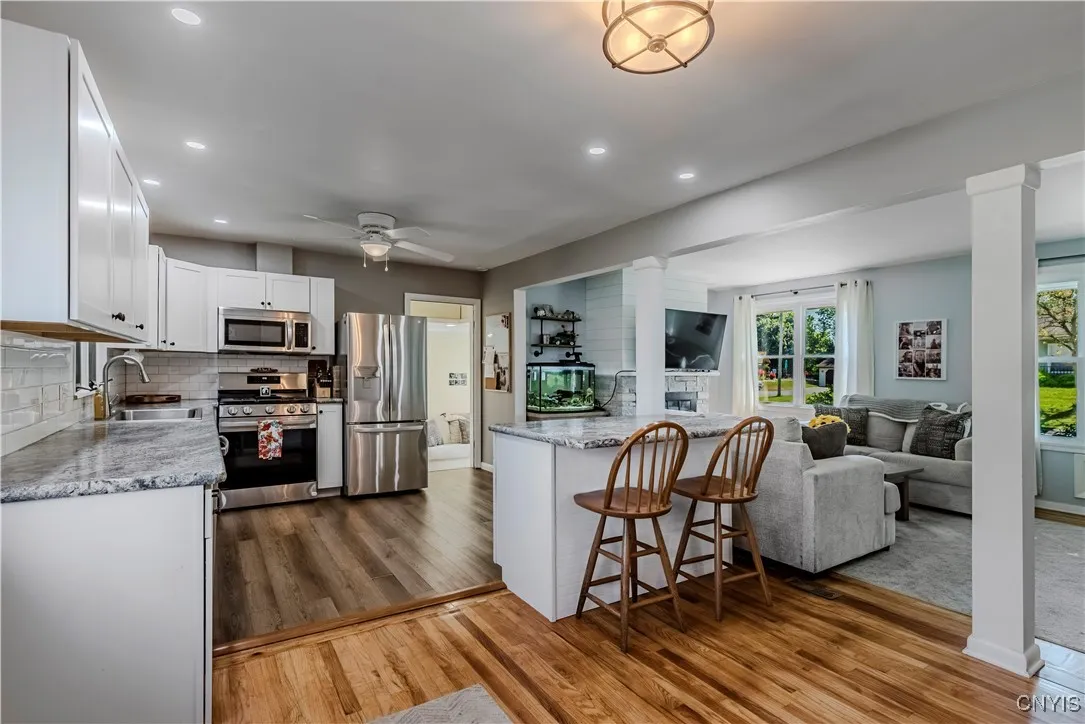 131 Fairway Drive, New Hartford, New York 13413, New Hartford, New York 13413, 3 Bedrooms Bedrooms, 8 Rooms Rooms,2 BathroomsBathrooms,Residential,For Sale,131 Fairway Drive, New Hartford, New York 13413,S1632057