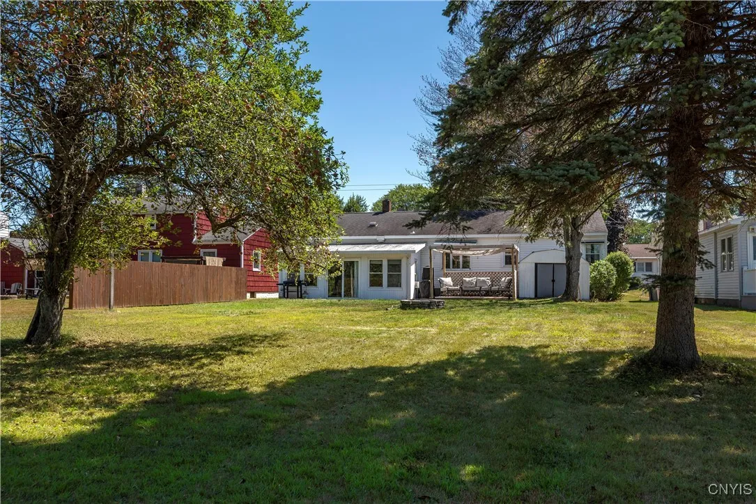131 Fairway Drive, New Hartford, New York 13413, New Hartford, New York 13413, 3 Bedrooms Bedrooms, 8 Rooms Rooms,2 BathroomsBathrooms,Residential,For Sale,131 Fairway Drive, New Hartford, New York 13413,S1632057