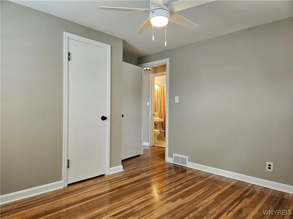 1292 Cleveland Drive, Cheektowaga, New York 14225, Cheektowaga, New York 14225, 4 Bedrooms Bedrooms, 6 Rooms Rooms,1 BathroomBathrooms,Residential Lease,For Rent,1292 Cleveland Drive, Cheektowaga, New York 14225,B1633020